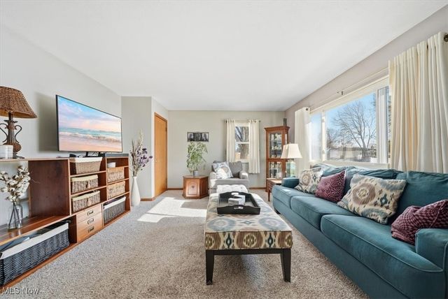 1863 Harding Avenue, Akron, OH 44312