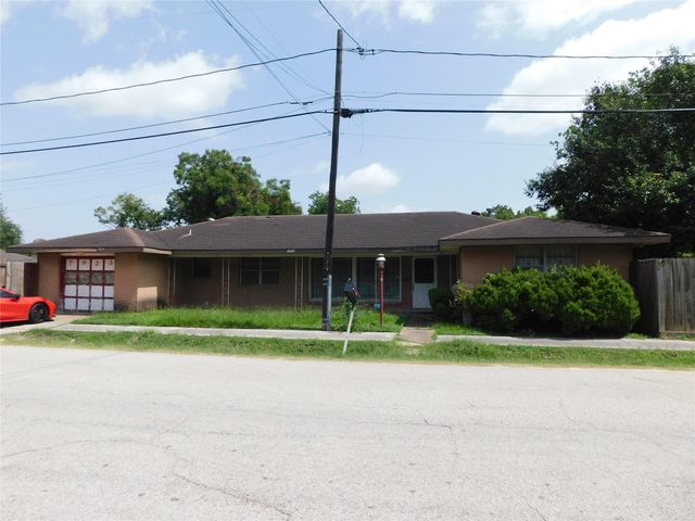 7923 Sunbury Street, Houston, TX 77028