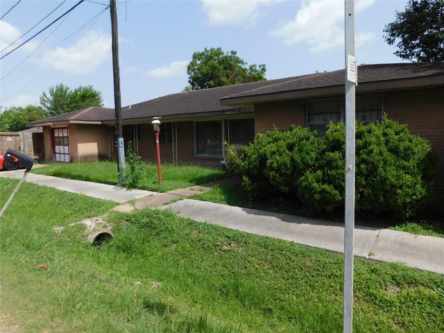 7923 Sunbury Street, Houston, TX 77028