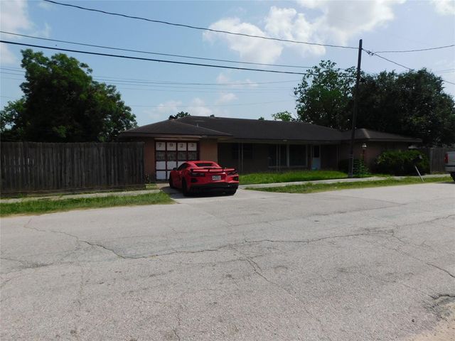 7923 Sunbury Street, Houston, TX 77028