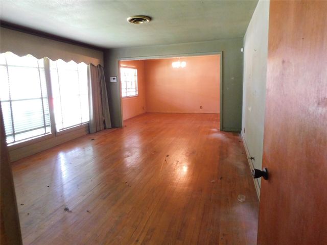 7923 Sunbury Street, Houston, TX 77028