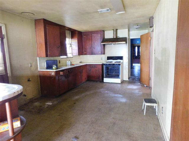 7923 Sunbury Street, Houston, TX 77028