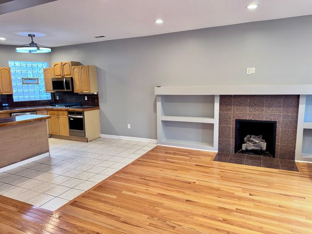 5928 S PRAIRIE Street 3, Chicago, IL 60637