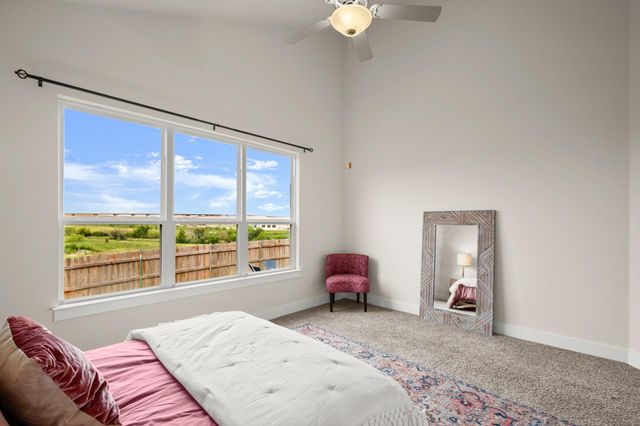 11708 American Mustang LOOP, Manor, TX 78653