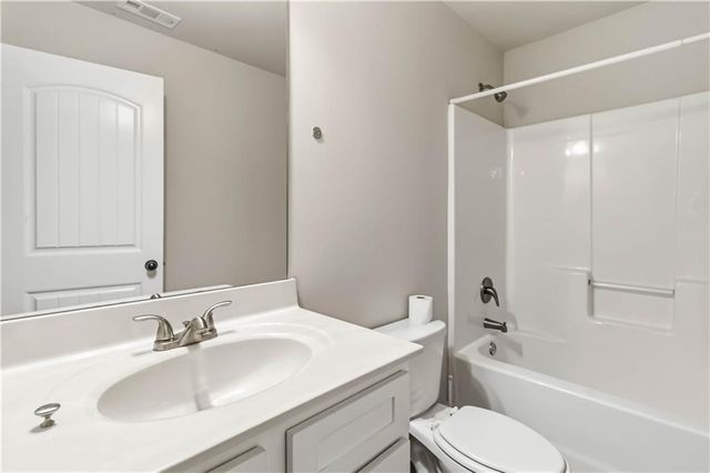 871 Overlook Path Way, Lawrenceville, GA 30045