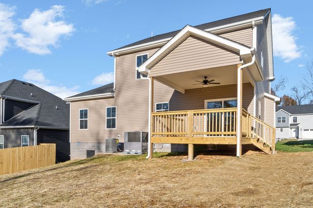 189 Dewberry Ct, Clarksville, TN 37042