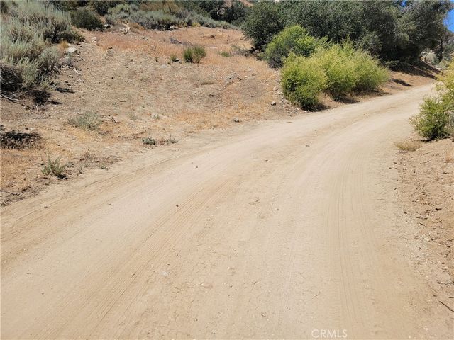 0 Old Oak Springs Valley Road, Wrightwood, CA 92397