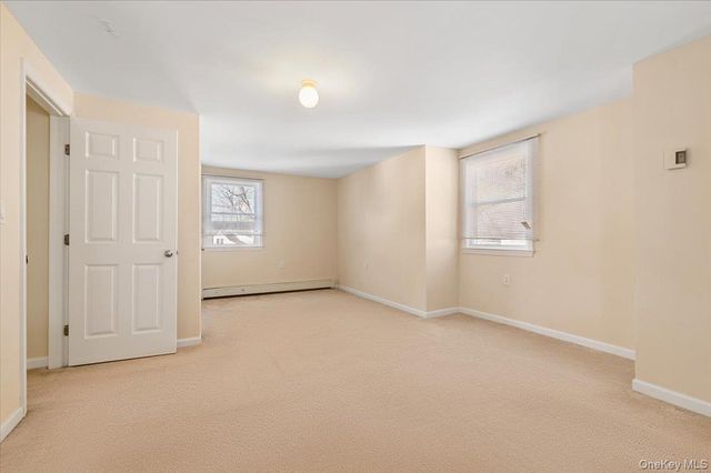 10 Maple Road, Huntington Station, NY 11746