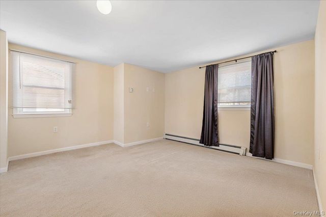 10 Maple Road, Huntington Station, NY 11746