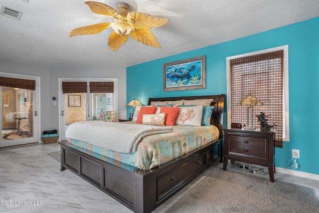 222 Glen Eagles Drive, Ocean Springs, MS 39564