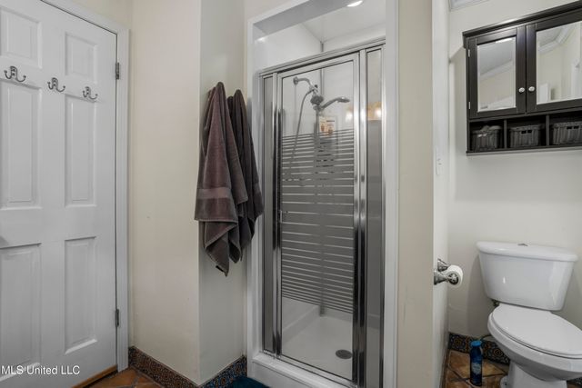 222 Glen Eagles Drive, Ocean Springs, MS 39564