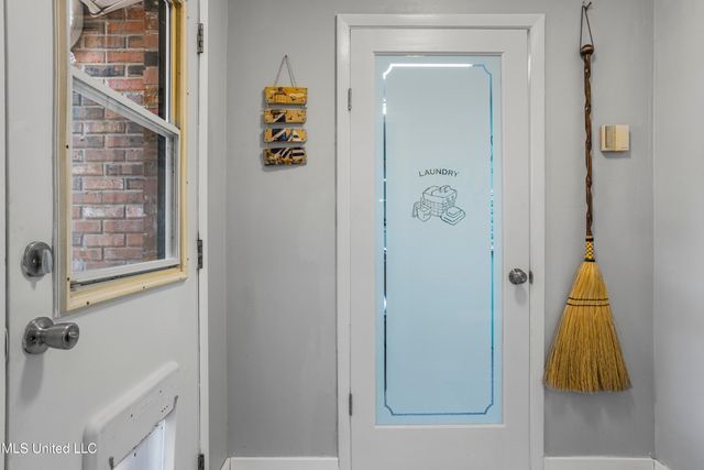 222 Glen Eagles Drive, Ocean Springs, MS 39564