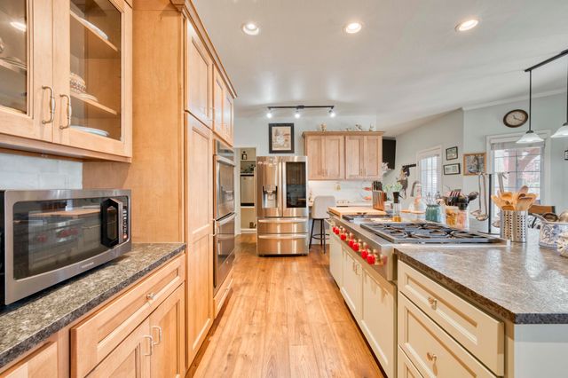 4257 E Misty Woods Street, Springfield, MO 65809