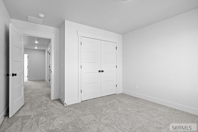 727 Curlew Drive, Ammon, ID 83401