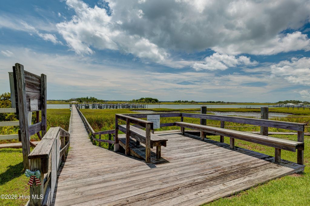 Image 6 of property listing at 1144 Avila Lot B Drive, Hampstead, NC 28443