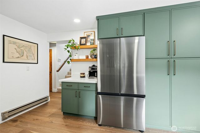 811 NE 57th Street, Seattle, WA 98105