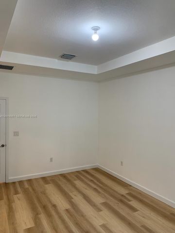 9333 W 34th Ct 9333, Hialeah, FL 33018
