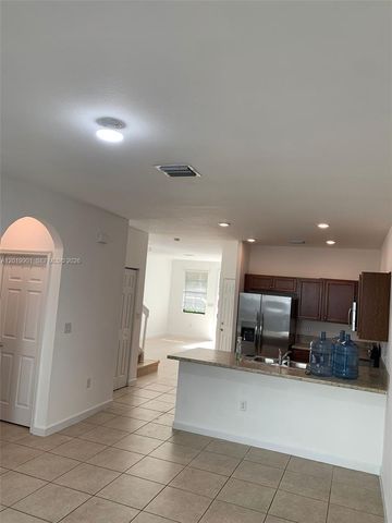 9333 W 34th Ct 9333, Hialeah, FL 33018