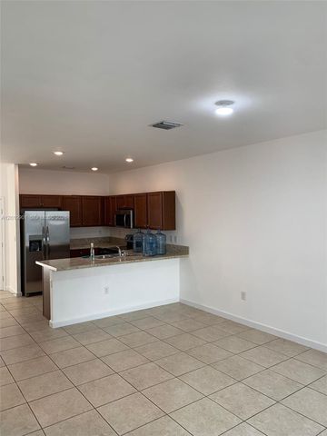 9333 W 34th Ct 9333, Hialeah, FL 33018