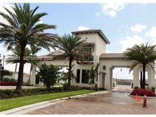 9333 W 34th Ct 9333, Hialeah, FL 33018