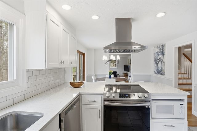 112 High Street, Acton, MA 01720