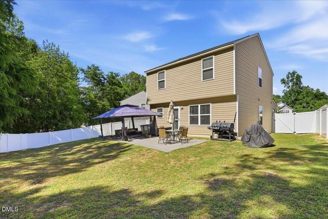 6901 Pebble Brook Way, Rocky Mount, NC 27804