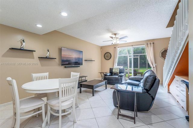 1528 Veracruz Ln 4-3, Weston, FL 33327