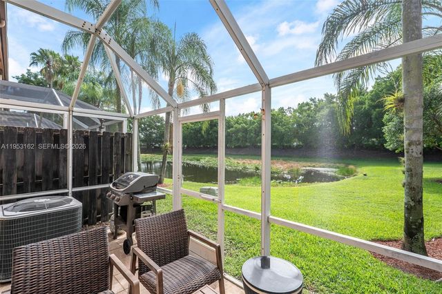 1528 Veracruz Ln 4-3, Weston, FL 33327