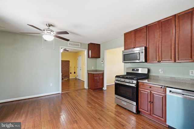 4311 HENDRICKS DR, Woodbridge, VA 22193