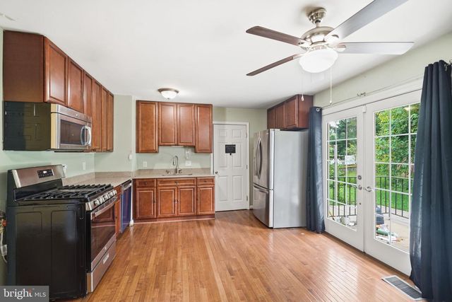 4311 HENDRICKS DR, Woodbridge, VA 22193