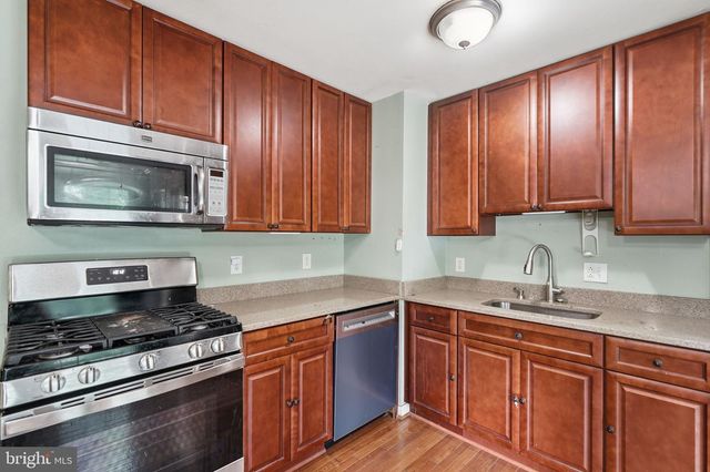 4311 HENDRICKS DR, Woodbridge, VA 22193