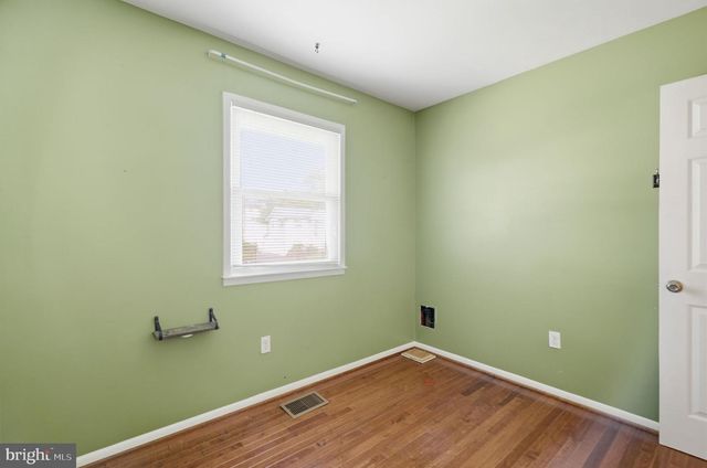 4311 HENDRICKS DR, Woodbridge, VA 22193