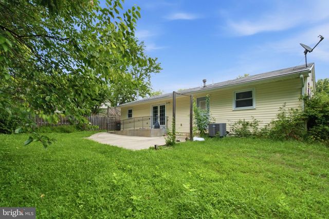 4311 HENDRICKS DR, Woodbridge, VA 22193