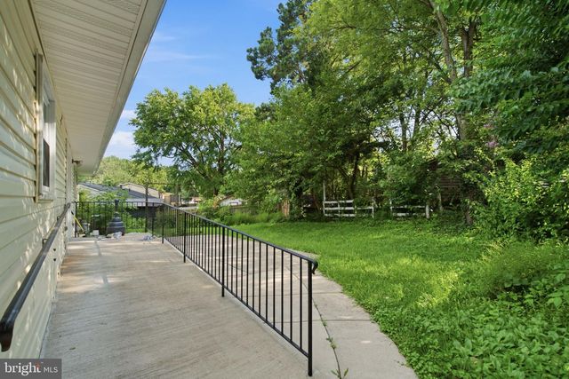 4311 HENDRICKS DR, Woodbridge, VA 22193