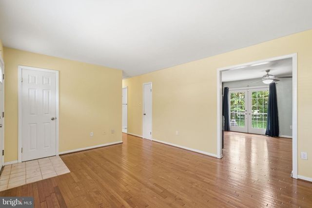 4311 HENDRICKS DR, Woodbridge, VA 22193