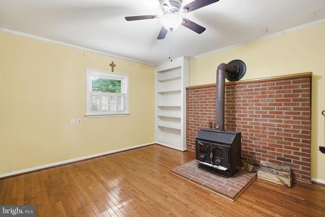 4311 HENDRICKS DR, Woodbridge, VA 22193