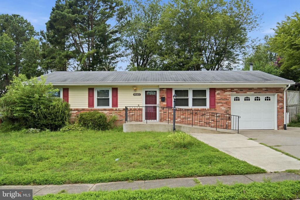 4311 HENDRICKS DR, Woodbridge, VA 22193