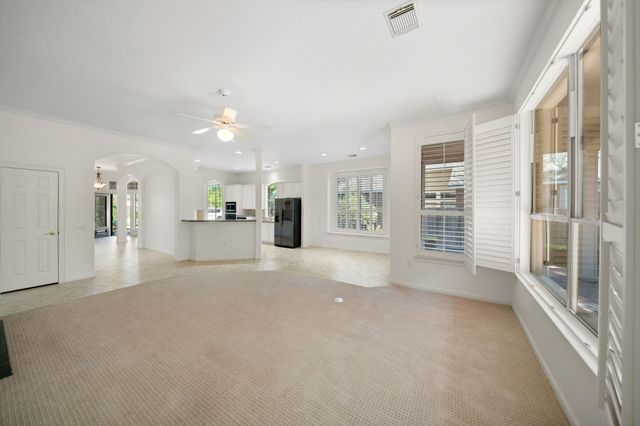 7 Sovereign Way, Conroe, TX 77384