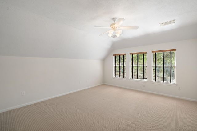 7 Sovereign Way, Conroe, TX 77384