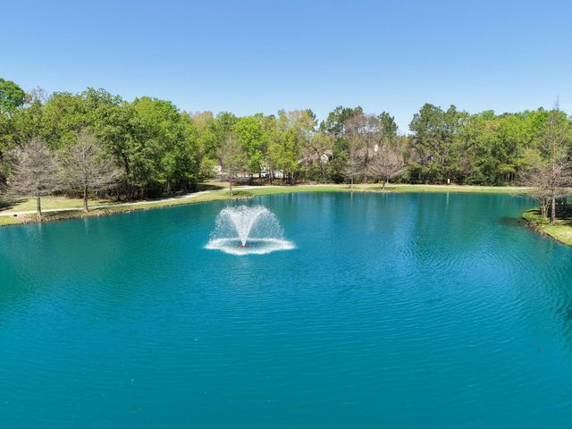 7 Sovereign Way, Conroe, TX 77384