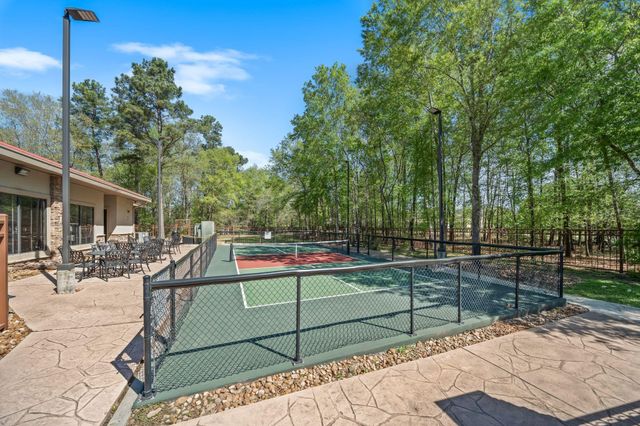 7 Sovereign Way, Conroe, TX 77384