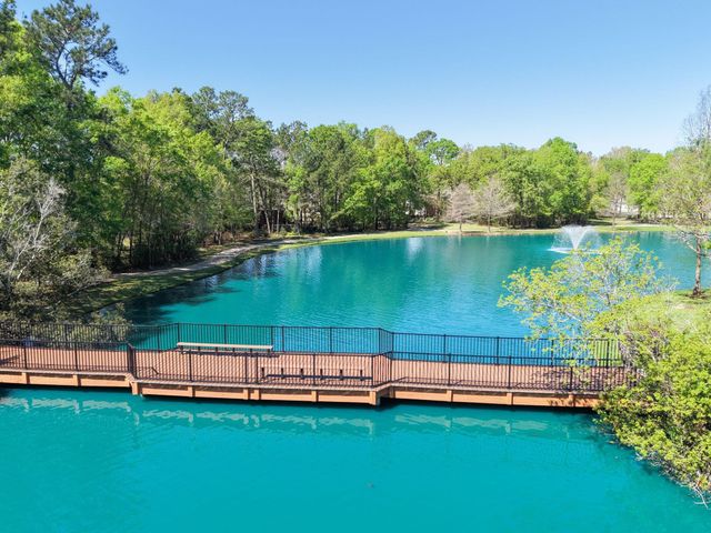 7 Sovereign Way, Conroe, TX 77384