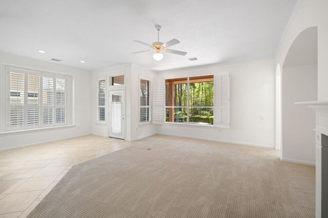 7 Sovereign Way, Conroe, TX 77384