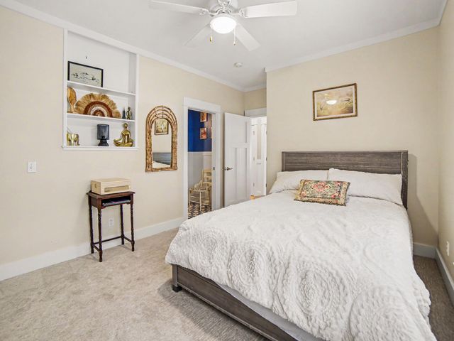 24 Kenneth Street, Pentwater Vlg, MI 49449