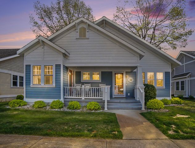 24 Kenneth Street, Pentwater Vlg, MI 49449