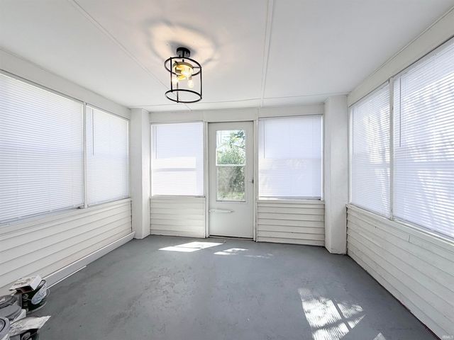 120 Manor Avenue, Elkhart, IN 46613