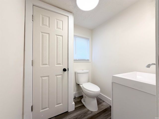 120 Manor Avenue, Elkhart, IN 46613