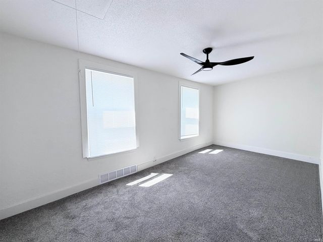 120 Manor Avenue, Elkhart, IN 46613