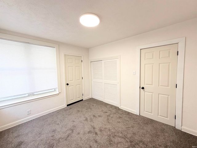 120 Manor Avenue, Elkhart, IN 46613