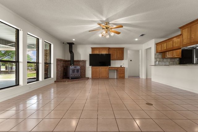 290 Vz County Road 3222, Wills Point, TX 75169